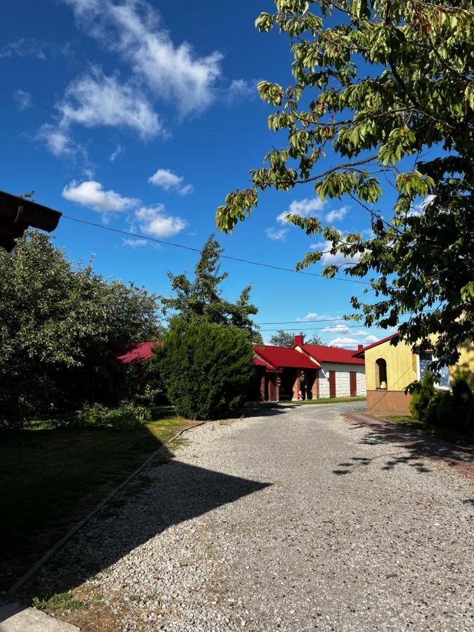 Agroturystyka Nielisz Zamosc - Kwatery Przy Skansenie 외부 사진